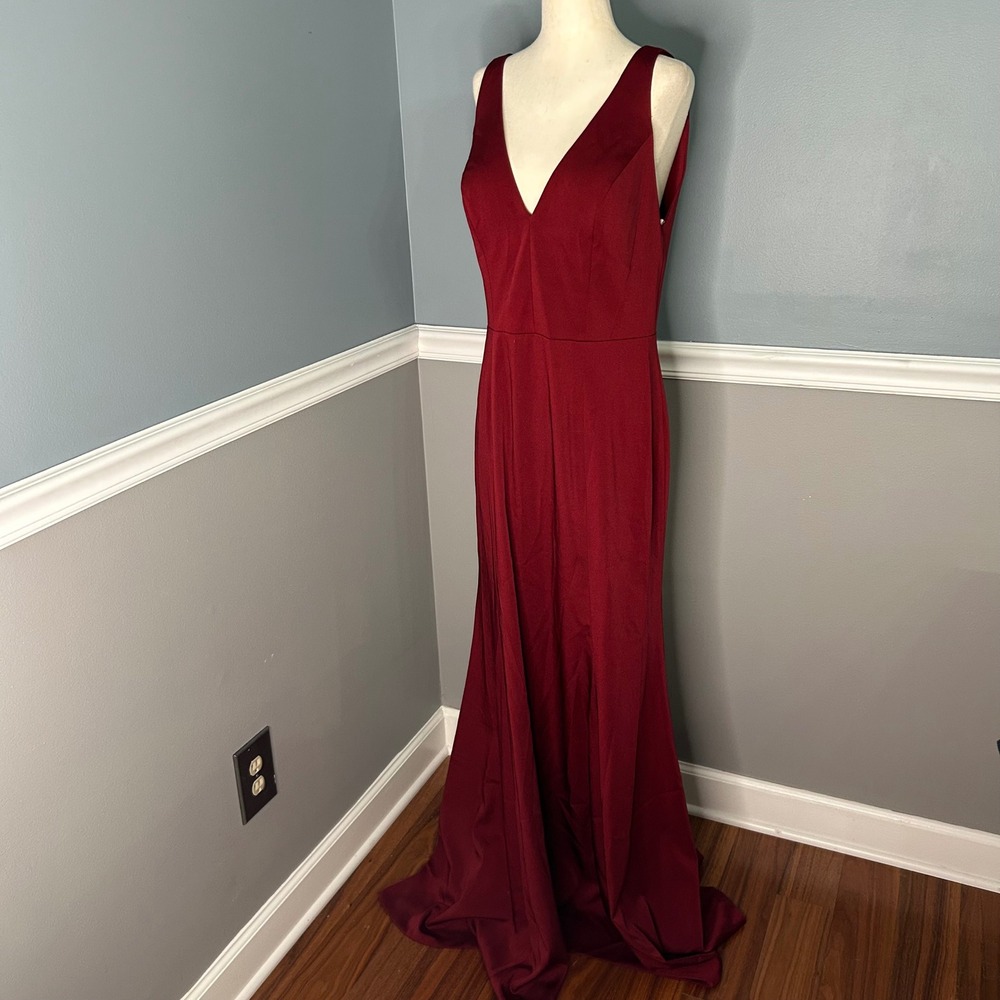 Jenny Yoo Luxe Crepe Gown Cranberry Red V-Neck Formal Dress‎ Size 12